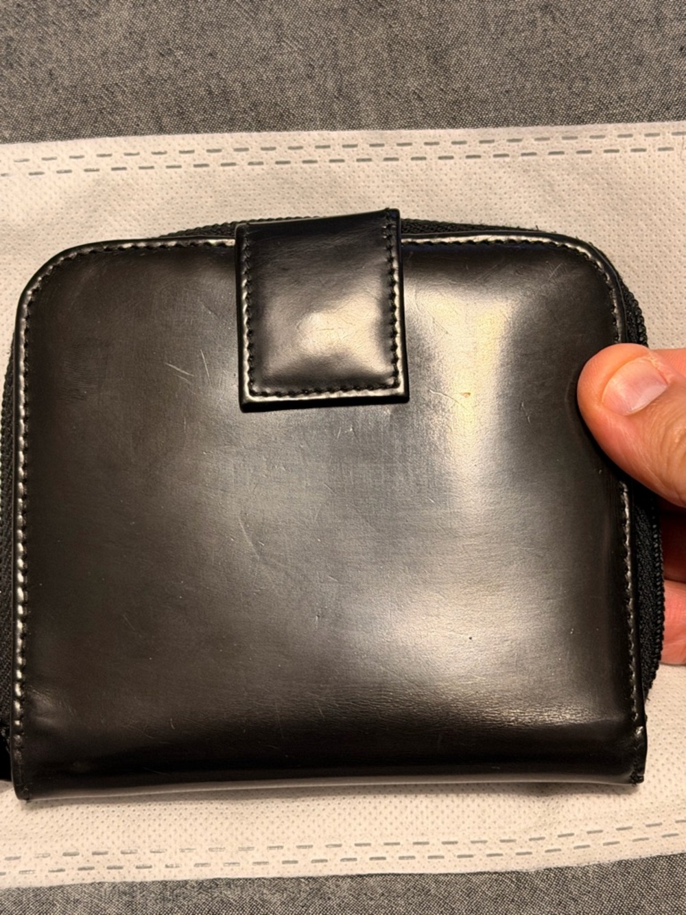 Prada Black Leather Zip-Around Wallet - Picture 4 of 12